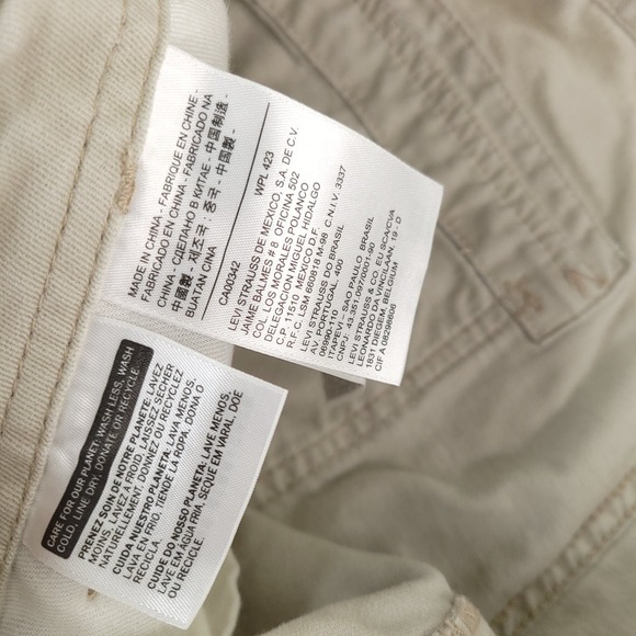 Levis Cargo Shorts Mens 38‎ x 11 Cream White Canvas Work Hiking Camping - Picture 6 of 13